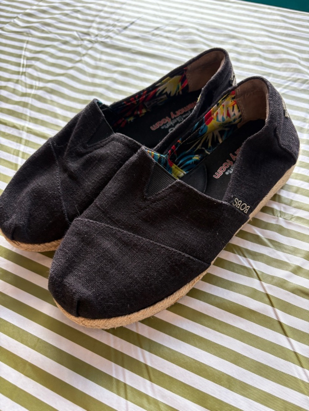 Bob’s Black Slip-On Espadrille Flats with Patterned Lining